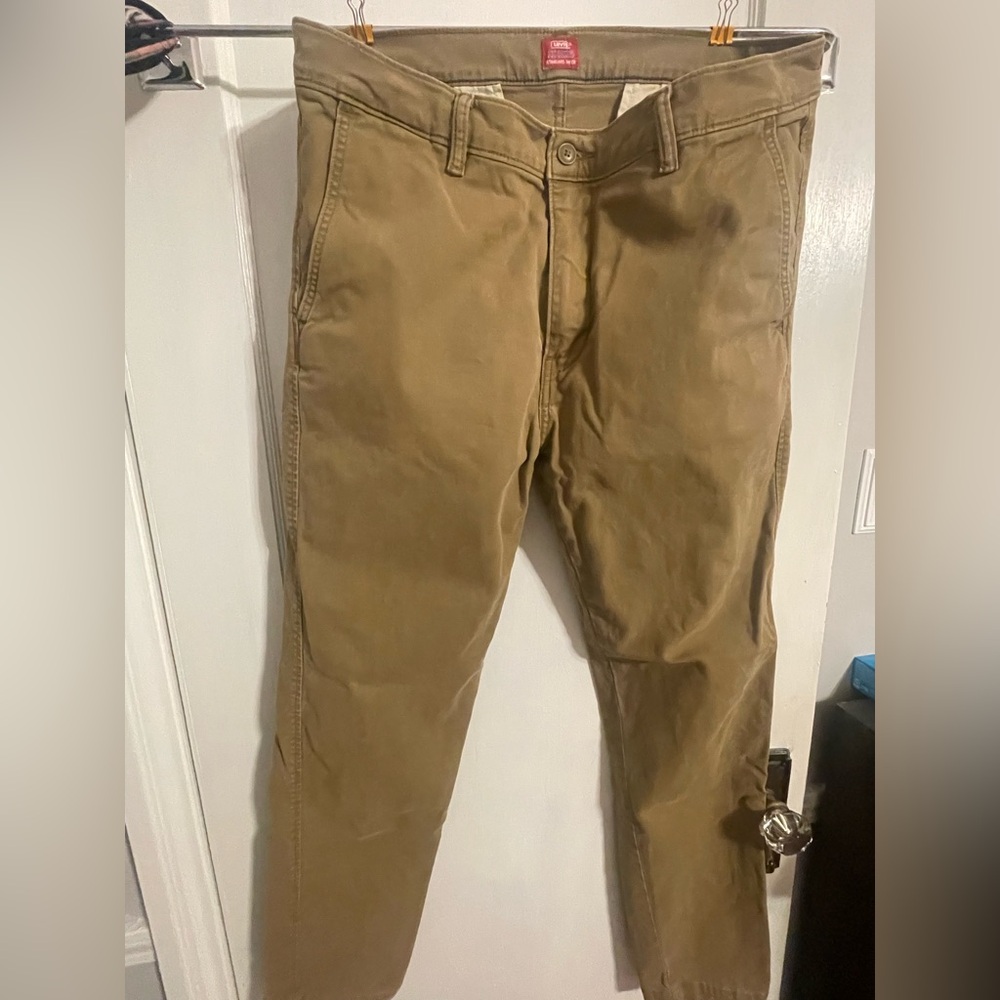 Levi's Men's Brown Chinos